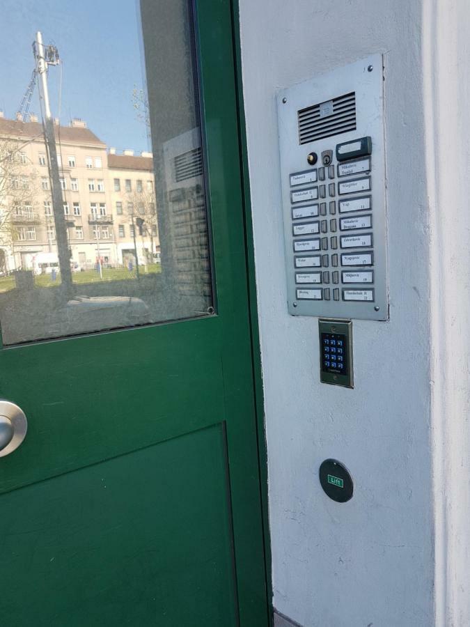 Gerald'S Apartment 10 Вена Экстерьер фото